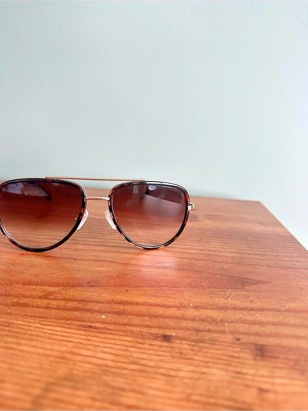 QUAY High Key Brown & Gold Sunglasses